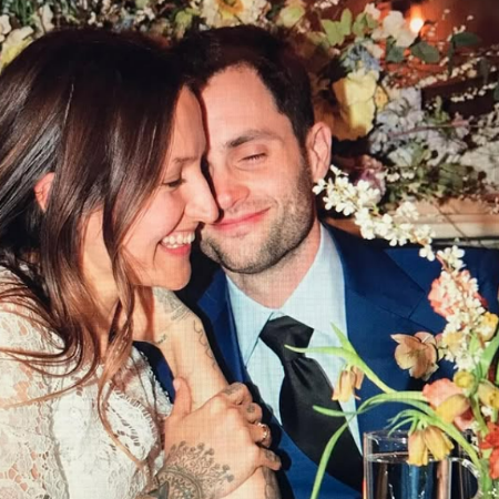Domino Kirke and Penn Badgley got married in 2017.